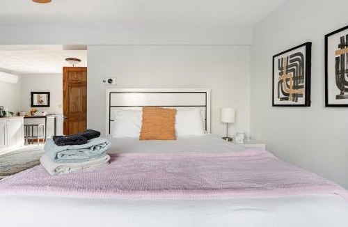 Beverly Apartment | Properties by Menjivar