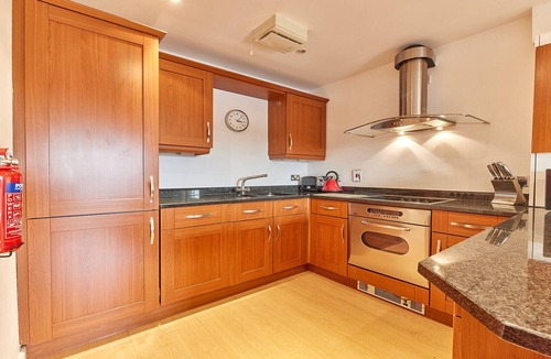 Newcastle-upon-Tyne Apartment | Properties Unique | The Peak