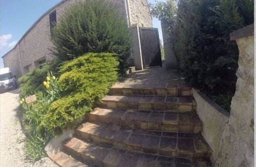 Les Clayes-sous-Bois Villa | PROPERTY FURNISHED RENTAL LONG TERM DISCOUNTS