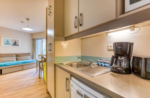La Grande-Motte Resort | Property In A Holiday Village 'Murmure 23' with Wi-Fi