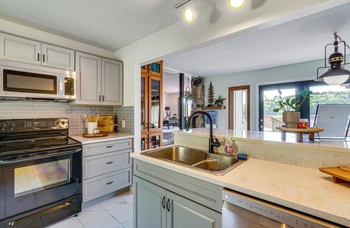Roach House | Property Windy Cove Waterfront Reserve