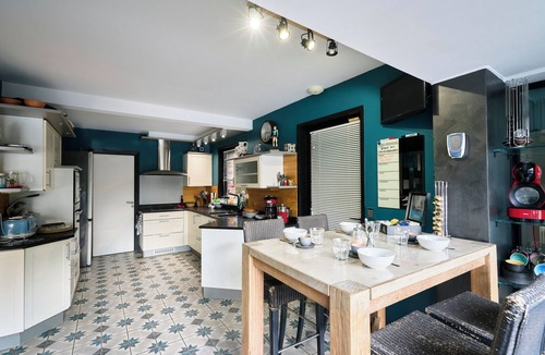 Marcq-en-Baroeul House | Propriété de Charme Tout Confort Avec Piscine Intérieure; Jacuzzi