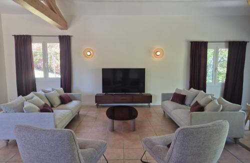 Saint-Hippolyte-du-Fort Villa | Propriété d'exception avec piscine - Les Cévennes