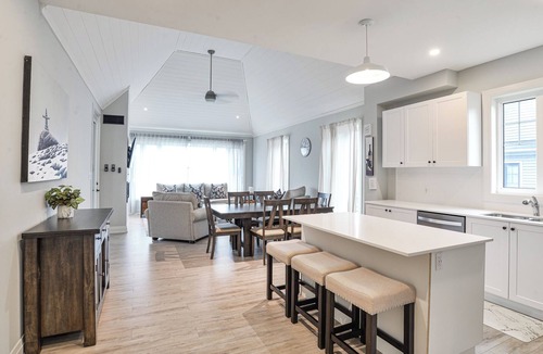 Minett House | Prospect Cottage (#27)