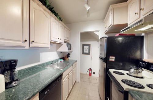 Warm Springs Apartment | Prospector Condo