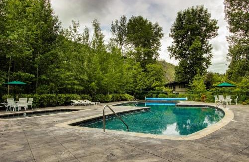 Warm Springs Apartment | Prospector Condo