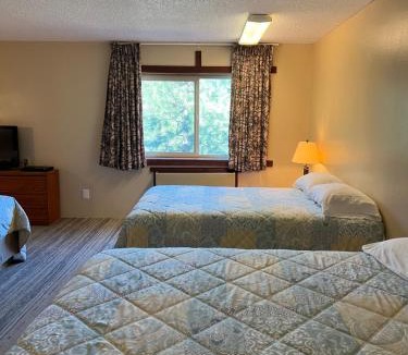 Republic Hotel | Prospector Inn