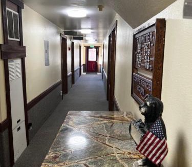 Republic Hotel | Prospector Inn