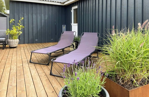 Randers Municipality House | Protected fjord cabin with fjord views