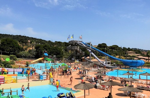 Nans-les-Pins Cottage | Provencal bastide, in a green area