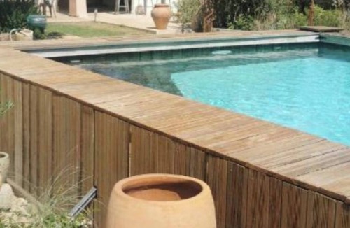 Le Luc House | Provencal cabana, shared pool and jacuzzi