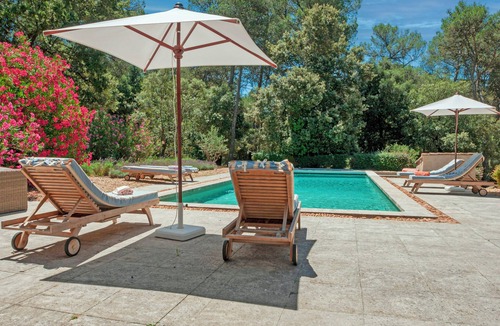 Barbentane House | Provençal farmhouse with heated pool in Barbentane