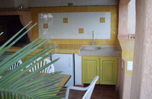 Les Pennes-Mirabeau Villa | Provencal house with swimming pool, near creeks, Mucem, Sea, .