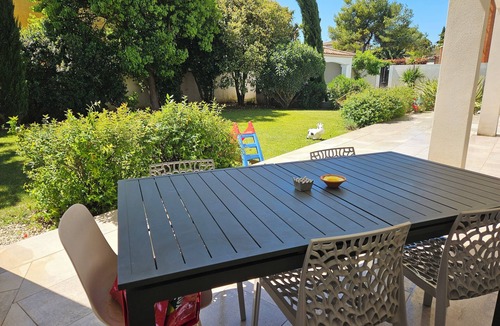 Villetelle Villa | Provencal house ideal for family get-togethers