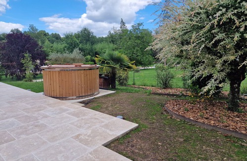Riberac House | Provencal house with swimming pool in magnificent wooded park in the heart of Périgord