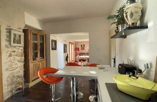 Piolenc House | Provencal stone house, in the countryside, 7minutes from a water park