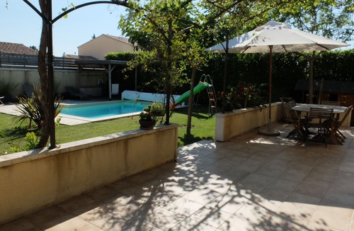 Rognonas Villa | Provencal villa with pool between Avignon and St Remy de Provence