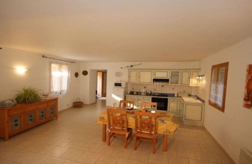 Bonnieux House | PROVENCE BLUE LUBERON STOPOVER