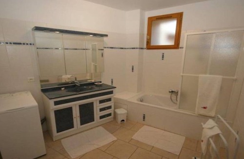 Bonnieux House | PROVENCE BLUE LUBERON STOPOVER