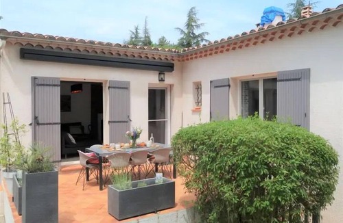 Cruis Villa | Provence house with private pool and garden