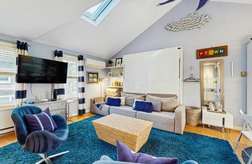 Commercial Street Hotel | Provincetown Waterfront Studio