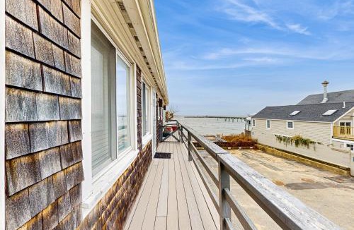 Commercial Street Hotel | Provincetown Waterfront Studio