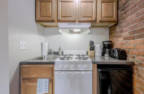 Prudential - St. Botolph Apartment | Prudential Area Loft Retreat