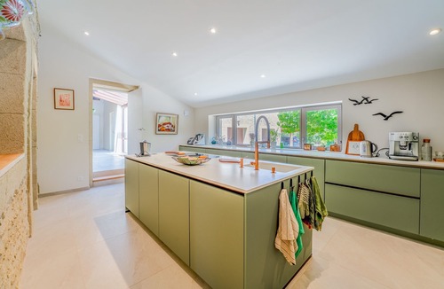 Solerieux Apartment | 'Prune' Room with Shared Pool, Wi-Fi and Air Conditioning