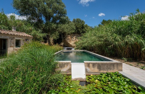 Solerieux Apartment | 'Prune' Room with Shared Pool, Wi-Fi and Air Conditioning