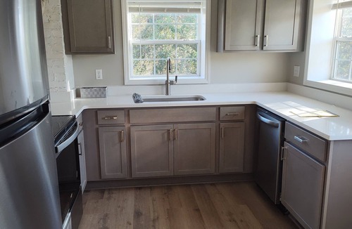 Fletcher House | Prvt quiet home Best Location nWNC AgCntr,Arprt,DT AVL,waterfalls,hiking & more