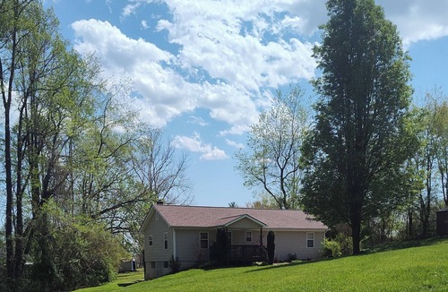 Fletcher House | Prvt quiet home Best Location nWNC AgCntr,Arprt,DT AVL,waterfalls,hiking & more