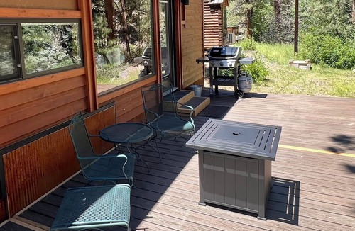 Drake House | Ptarmigan Tiny Home (#10) at The Woolly Bugger Inn