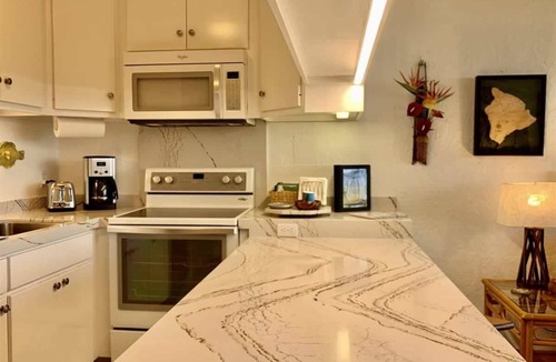 Kamuela Condo | Puako Condo 407 ~ Ocean View ~ Pool ~ Puako