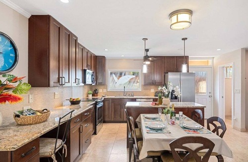 Historic Lahaina Front Street House | Puamana 153-4 Spacious 3BR & Steps to Beach, Oceanfront pool