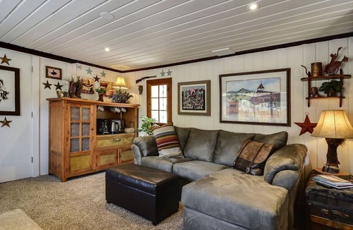 Green Mountain Falls Cabin | Pub - Hot Tub - Fire Pit