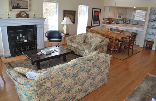 Seacrest House | PUBLIC BEACH ACCESS 65 steps from door. Central to all of 30A! Bikes included.