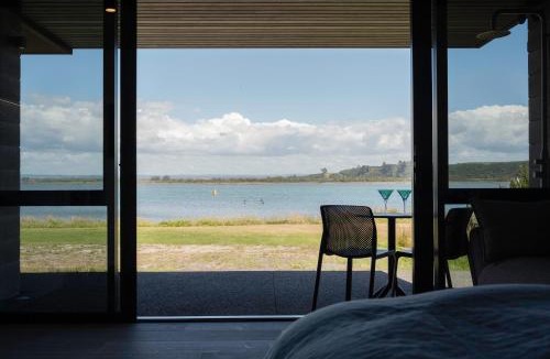 Pukehina House | Pukehina Estuary Sunset Views Studio