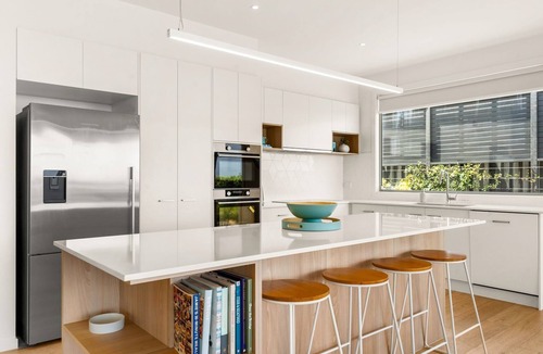 Rhyll House | Pukeko Beach House in Rhyll