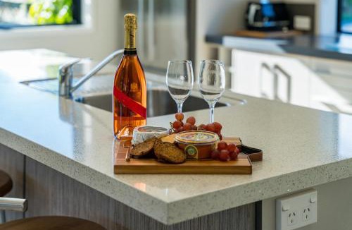 Kinloch House | Pukeko Paradise - Kinloch