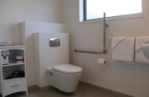 New Plymouth Hotel | Pukekura Motor Lodge