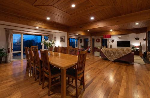 Kerikeri Cabin | Puketotara Lodge