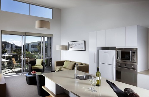 Magenta Shores Hotel | Pullman Magenta Shores Resort