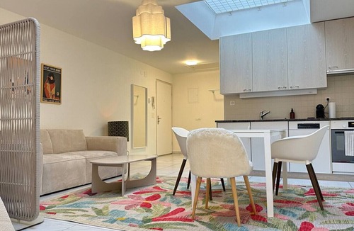 Seebach Apartment | Pulp Fiction Suite - Cosy One Bedroom Apartment