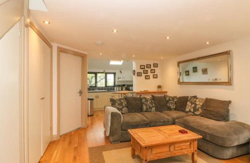 Cowbeech House | Pump House