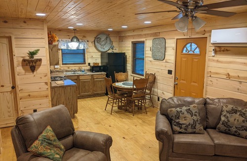 Fort Payne Cabin | Pumpkin Pines