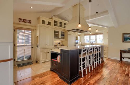 Marine Terrace House | Pura Vida-Spring Special