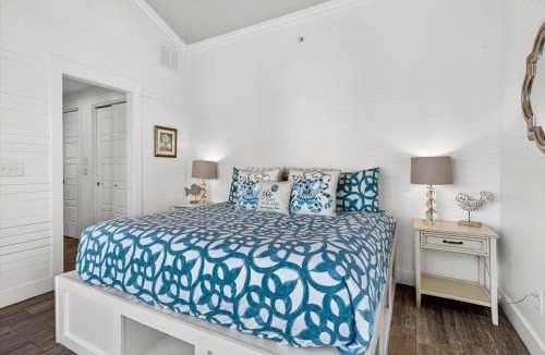 Cinnamon Shore Apartment | Pura Vida TC 2301