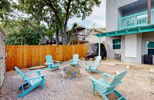 Gordonville House | Pura Vida Texoma, Unit B | House in Gordonville
