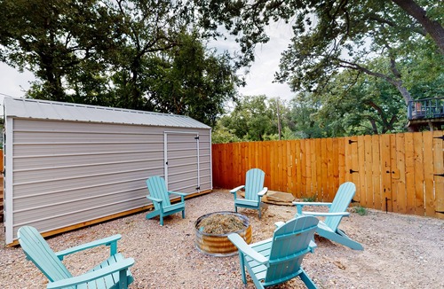 Gordonville House | Pura Vida Texoma, Unit B | House in Gordonville