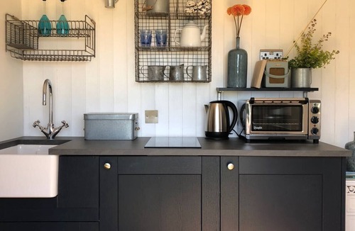 Worth Matravers Cabin | Purbeck Shepherd Huts - Chapmans Pool